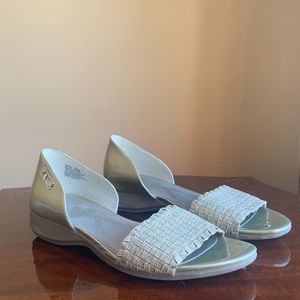 Anne Klein Sandals (Size 8)